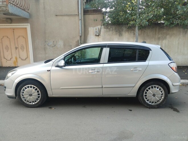 Opel Astra 2005, 168,000 km - 1.4 l - Gəncə