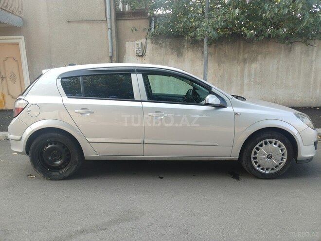 Opel Astra 2005, 168,000 km - 1.4 l - Gəncə