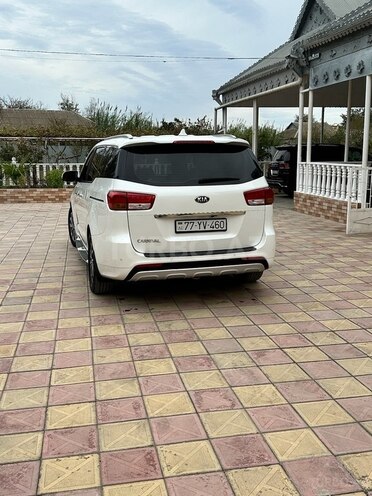 Kia Carnival 2015, 220,000 km - 2.2 l - Bakı