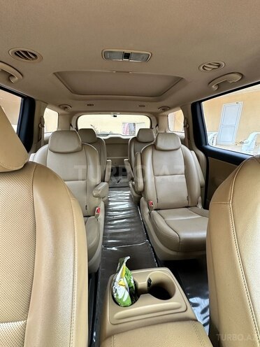 Kia Carnival 2015, 220,000 km - 2.2 l - Bakı