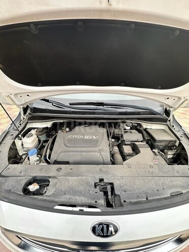 Kia Carnival 2015, 220,000 km - 2.2 l - Bakı