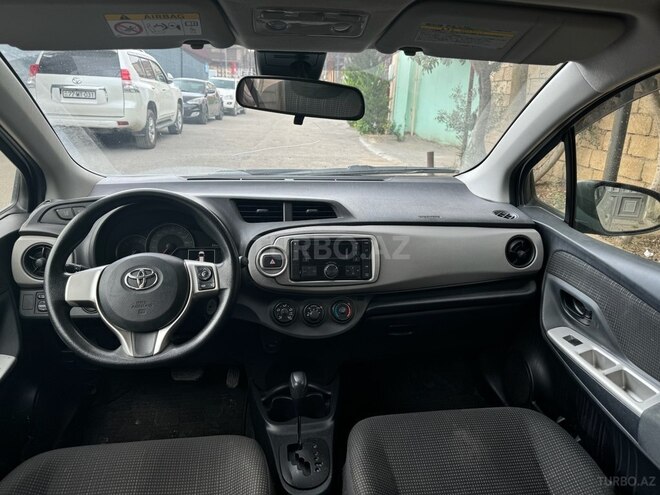 Toyota Vitz 2016, 115,000 km - 1.3 l - Bakı