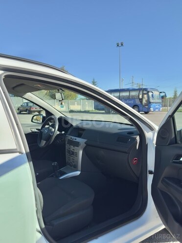 Opel Astra 2009, 193,000 km - 1.4 l - Mingəçevir