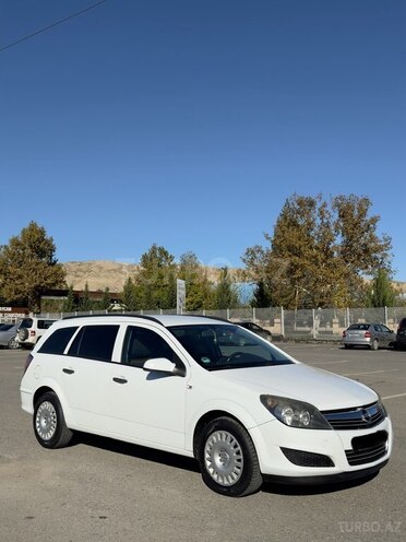 Opel Astra 2009, 193,000 km - 1.4 l - Mingəçevir