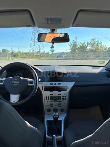 Opel Astra 2009, 193,000 km - 1.4 l - Mingəçevir