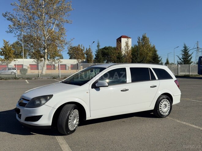 Opel Astra 2009, 193,000 km - 1.4 l - Mingəçevir