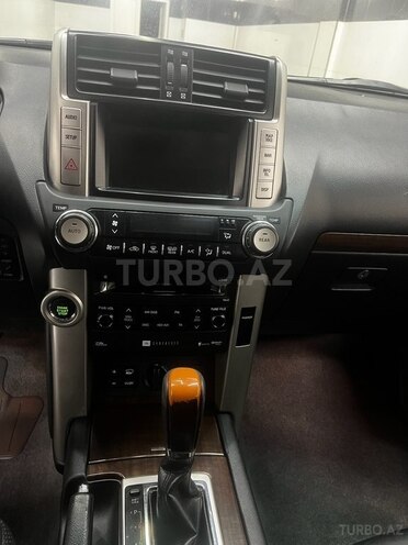 Toyota Land Cruiser Prado 2011, 142,000 km - 4.0 l - Bakı