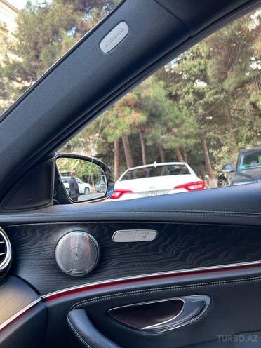 Mercedes E 300 e 2022, 52,000 km - 2.0 l - Bakı