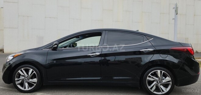 Hyundai Elantra 2015, 88,000 km - 1.8 л - Bakı