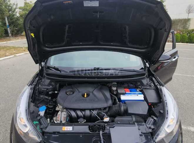 Hyundai Elantra 2015, 88,000 km - 1.8 л - Bakı