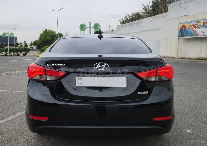 Hyundai Elantra 2015, 88,000 km - 1.8 л - Bakı