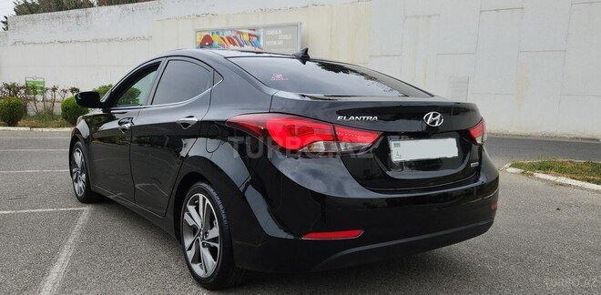 Hyundai Elantra 2015, 88,000 km - 1.8 л - Bakı