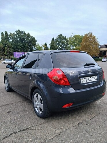 Kia Ceed 2007, 325,543 km - 1.6 l - Lənkəran
