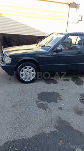 Mercedes 190 1991, 300,000 km - 2.0 l - Naxçıvan
