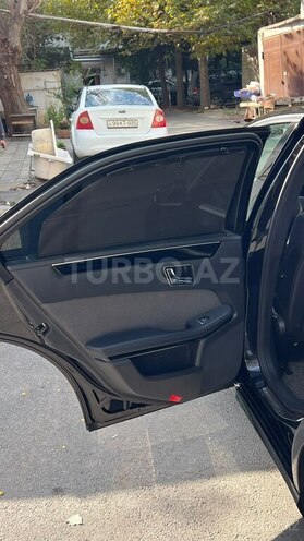 Mercedes E 220 d-12