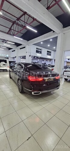BMW 750-4