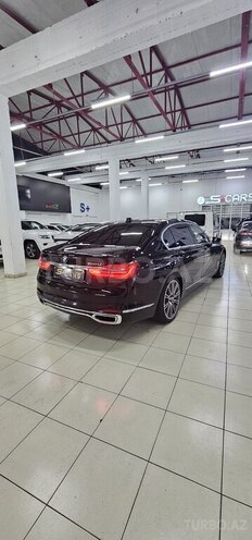 BMW 750-5