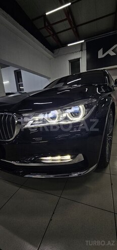 BMW 750-18