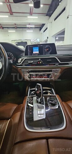 BMW 750-20