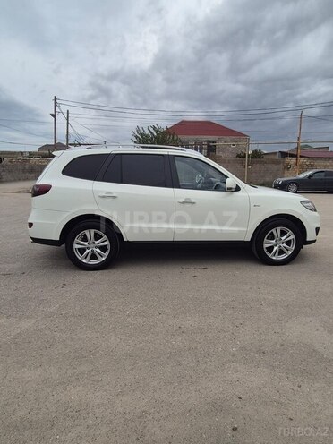 Hyundai Santa Fe-3