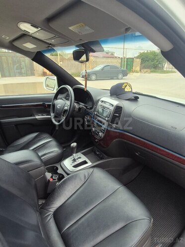 Hyundai Santa Fe-10