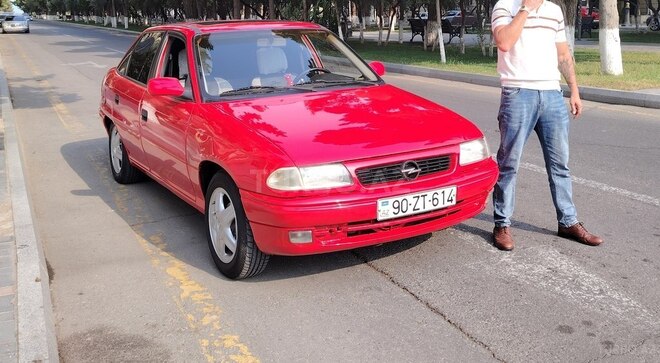 Opel Astra 1996, 457,833 km - 1.6 l - Sumqayıt