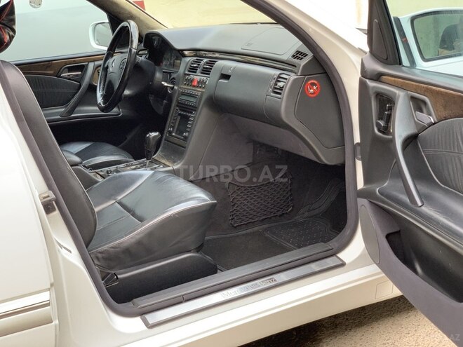 Mercedes E 320 2000, 279,715 km - 3.2 l - Bakı