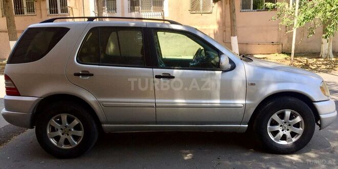 Mercedes ML 320 1999, 286,400 km - 3.2 l - Bakı
