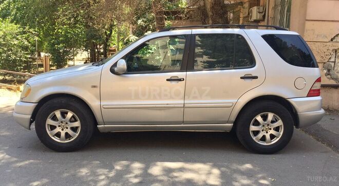 Mercedes ML 320 1999, 286,400 km - 3.2 l - Bakı