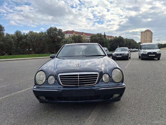 Mercedes E 220 d 2000, 299,000 km - 2.2 l - Bakı