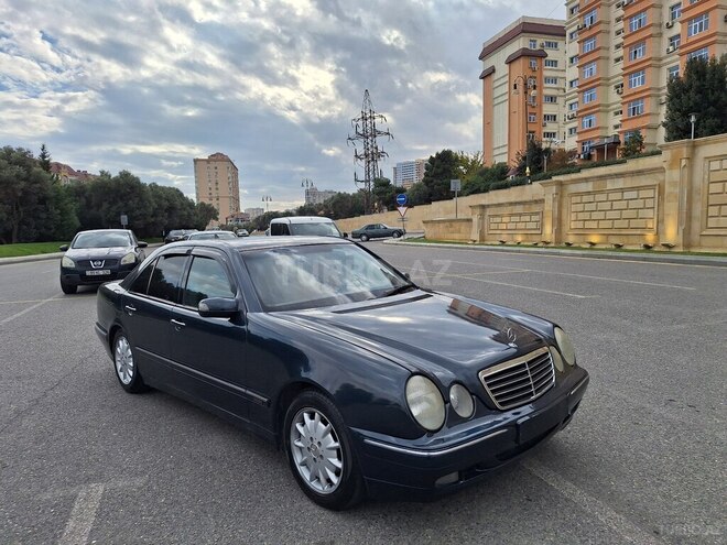 Mercedes E 220 d 2000, 299,000 km - 2.2 l - Bakı