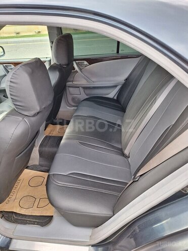 Mercedes E 220 d 2000, 299,000 km - 2.2 l - Bakı