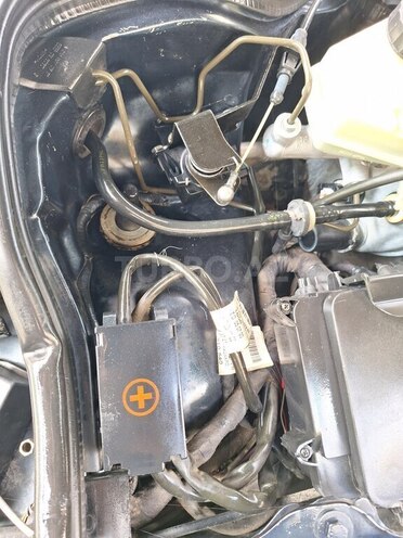 Mercedes E 220 d 2000, 299,000 km - 2.2 l - Bakı