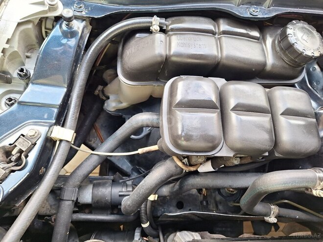 Mercedes E 220 d 2000, 299,000 km - 2.2 l - Bakı
