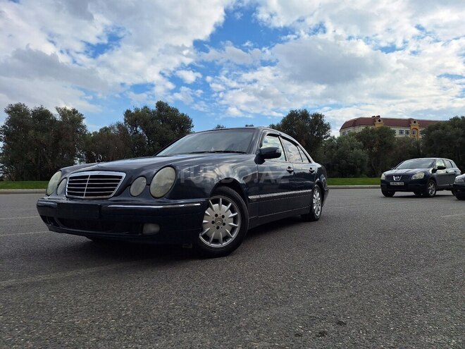Mercedes E 220 d 2000, 299,000 km - 2.2 l - Bakı