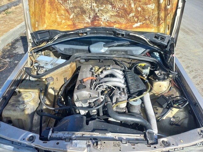 Mercedes 190 1991, 550,562 km - 2.0 l - Bakı