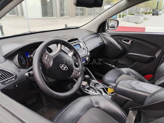 Hyundai ix35 2010, 225,000 km - 2.0 l - Bakı