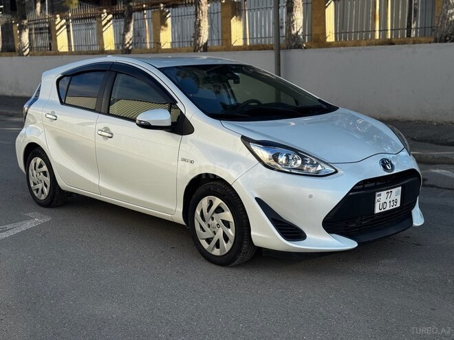Toyota Aqua 2018, 68,500 km - 1.5 l - Bakı