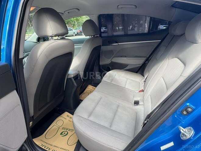 Hyundai Elantra 2016, 120,000 km - 2.0 l - Bakı