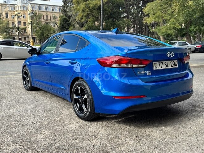 Hyundai Elantra 2016, 120,000 km - 2.0 l - Bakı