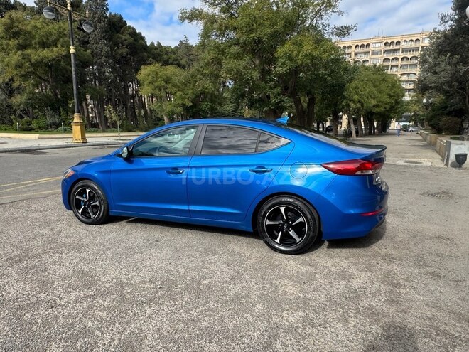 Hyundai Elantra 2016, 120,000 km - 2.0 l - Bakı