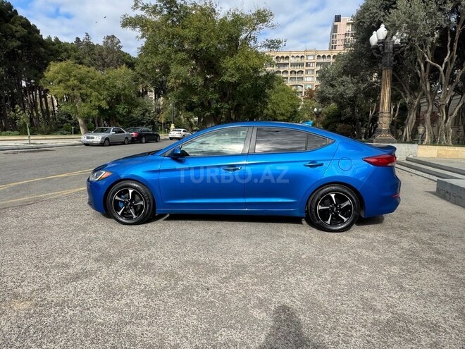 Hyundai Elantra 2016, 120,000 km - 2.0 l - Bakı
