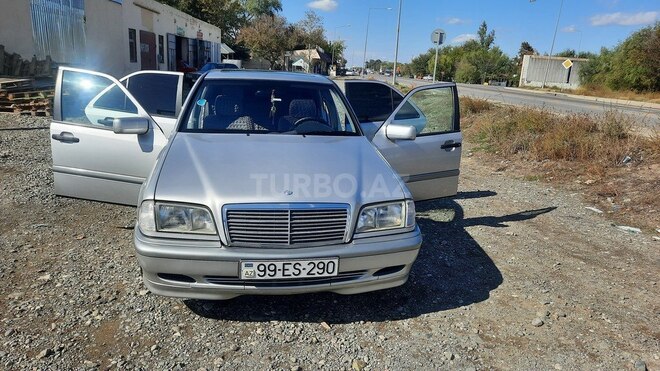 Mercedes C 240 1999, 249,600 km - 2.4 л - 