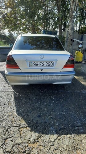 Mercedes C 240 1999, 249,600 km - 2.4 л - 