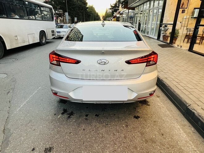 Hyundai Elantra 2020, 111,045 km - 2.0 l - Bakı