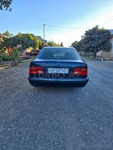 Mercedes E 200 1998, 253,780 km - 2.0 l - Şəmkir