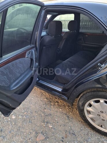 Mercedes E 200 1998, 253,780 km - 2.0 l - Şəmkir