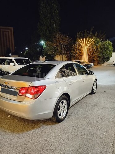 Chevrolet Cruze 2011, 285,000 km - 1.4 л - Bakı