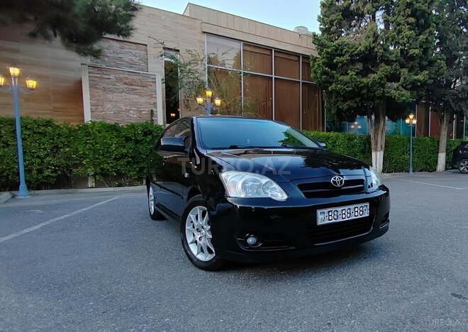 Toyota Corolla 2006, 298,000 km - 1.4 l - Bakı