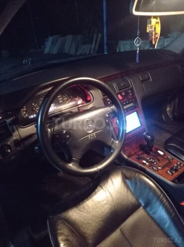 Mercedes E 240 2000, 342,000 km - 2.4 l - Kürdəmir